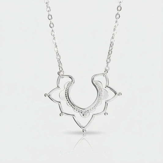 Schlichte Blumenhalskette